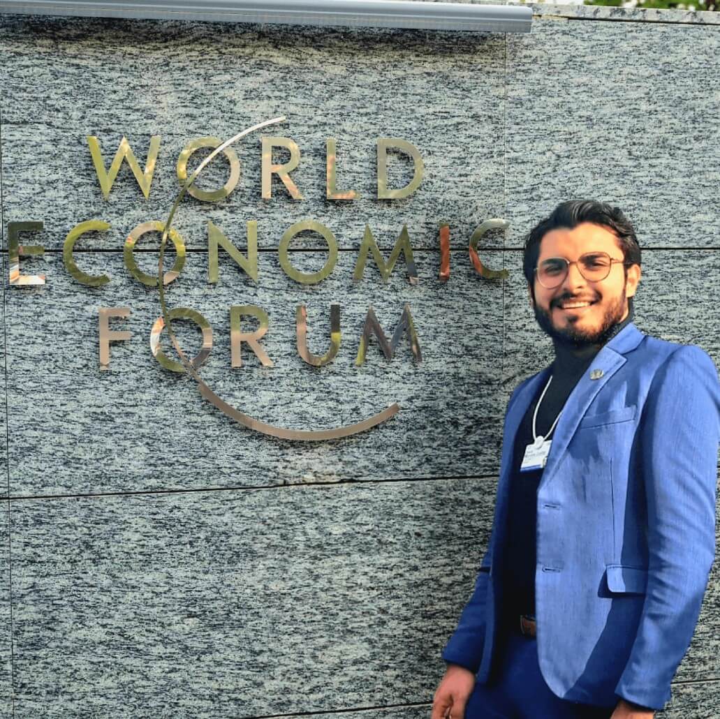 Oscar Morales Cuellar en las instalaciones del Foro Económico Mundial en Ginebra, Suiza.